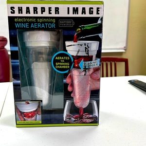 Sharper Image electronic spinning Wine Aerator